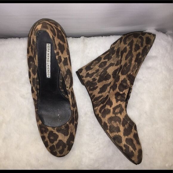 Vera Wang cheetah Wedges - Picture 2 of 6